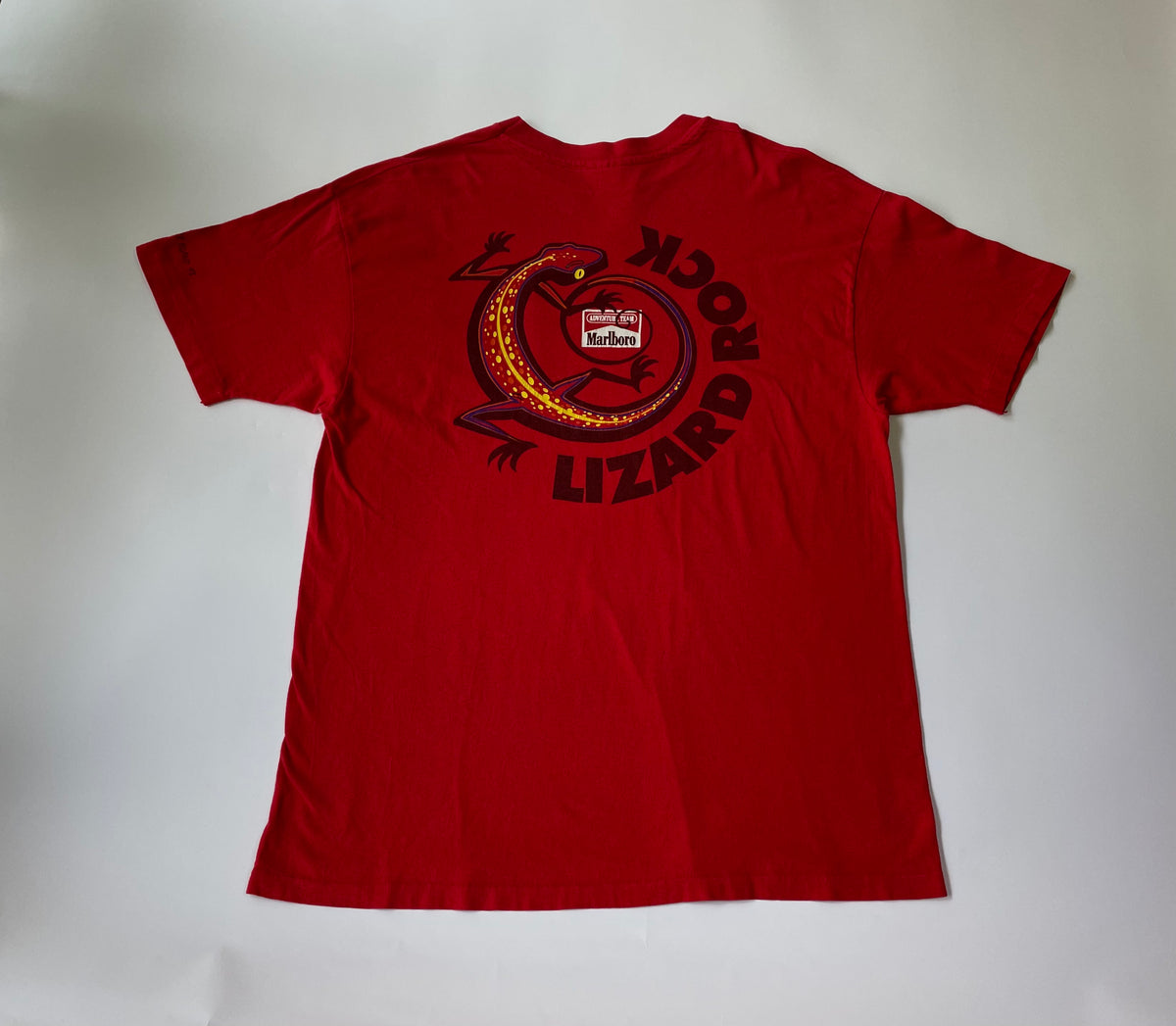 90s vintage Marlboro “Lizard”Pocket Tshirt XL – NO BURCANCY